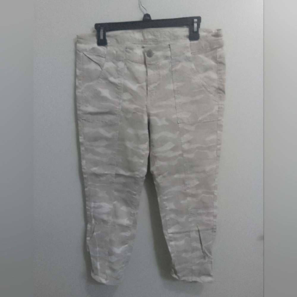 american eagle outfitters camo pants Upper Stretch Size 10